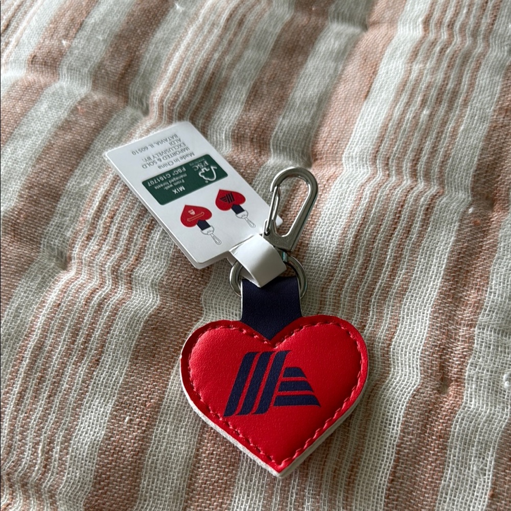 ALDI Red Heart Keychain Quarter Holder with Clip